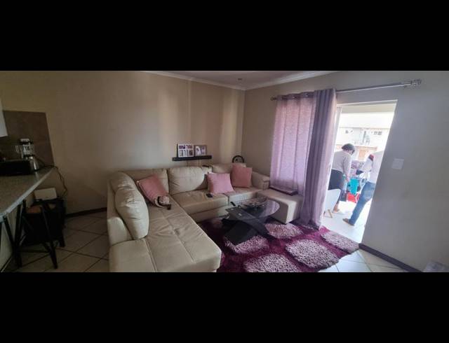 2 BEDROOM APARTMENT FOR SALE IN MONAVONI